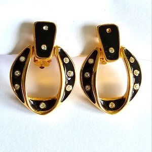 Vintage earrings black enamel hanging loop circle clip on gold tone hoop